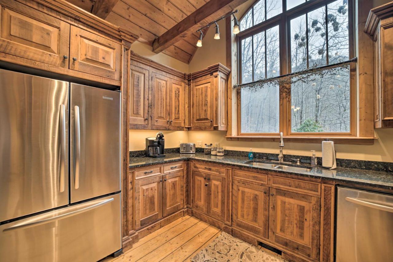 Luxury Cabin Rental In Franklin With Private Hot Tub Exterior photo