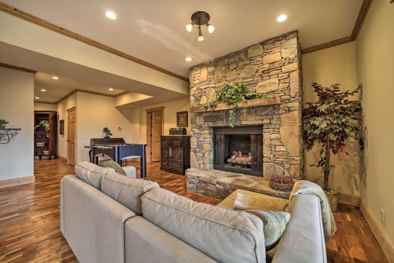 Luxury Cabin Rental In Franklin With Private Hot Tub Exterior photo