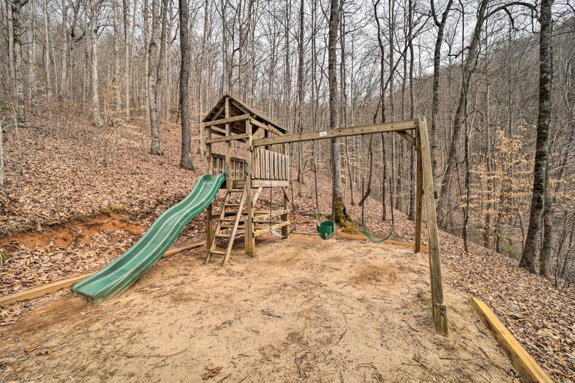 Luxury Cabin Rental In Franklin With Private Hot Tub Exterior photo